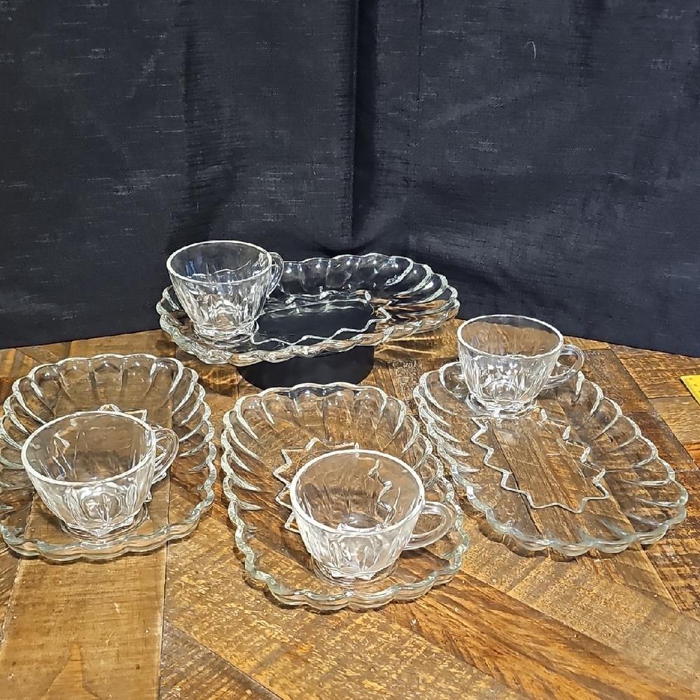 VTG Crystal Clear Glass Tea Set with Cups and Plates - Hospitality Set